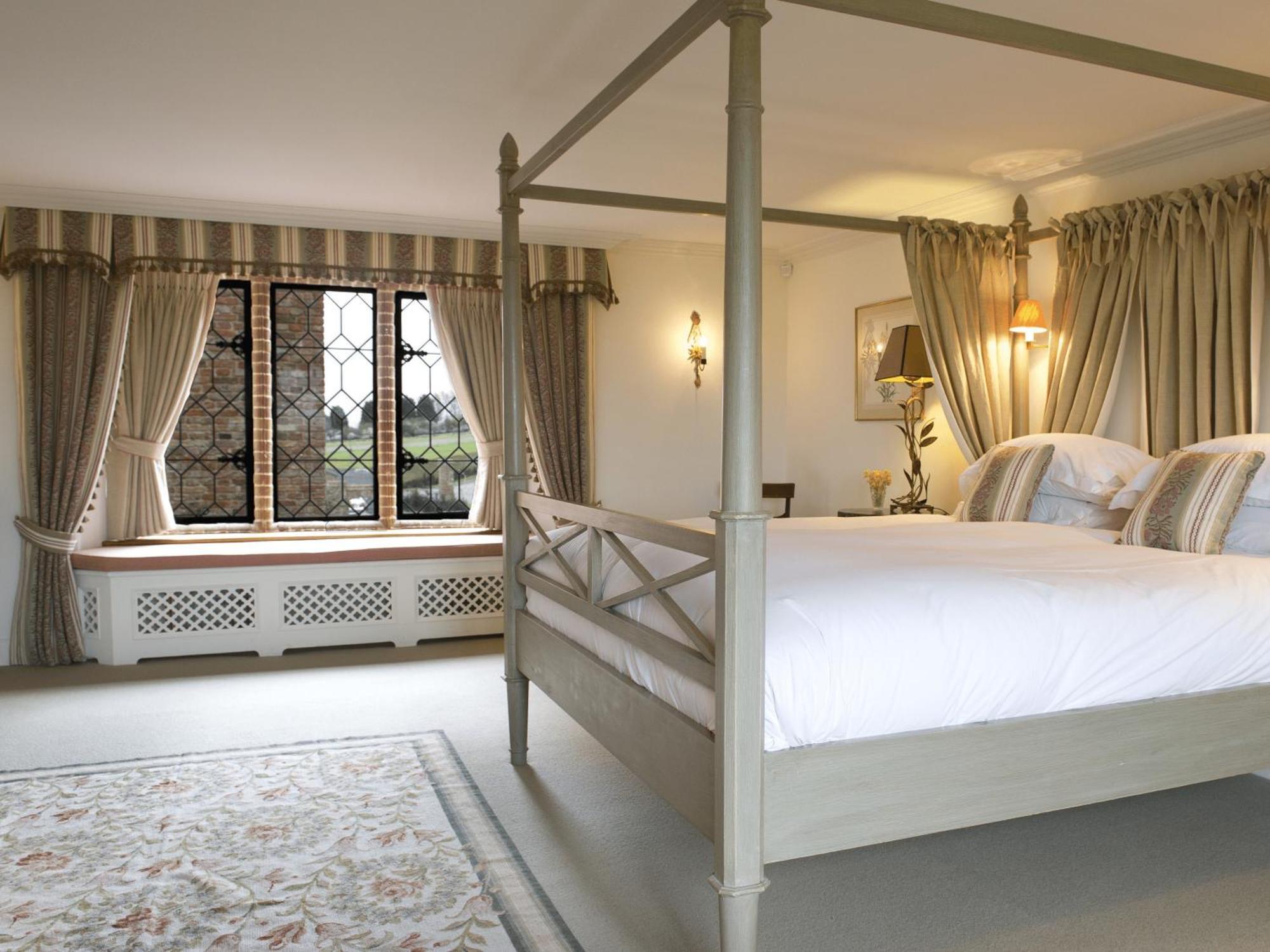 Hotel The Old Hall 5*